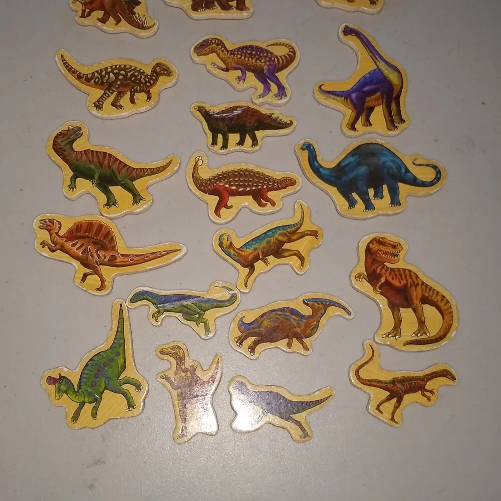 Melissa & Doug Dinosaurs Magnet x 19